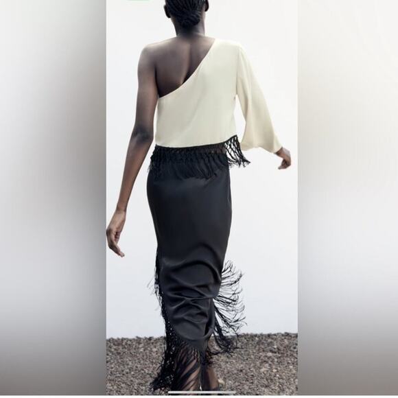 Zara Black Fringed Satin Effect Skirt - Picture 10 of 16